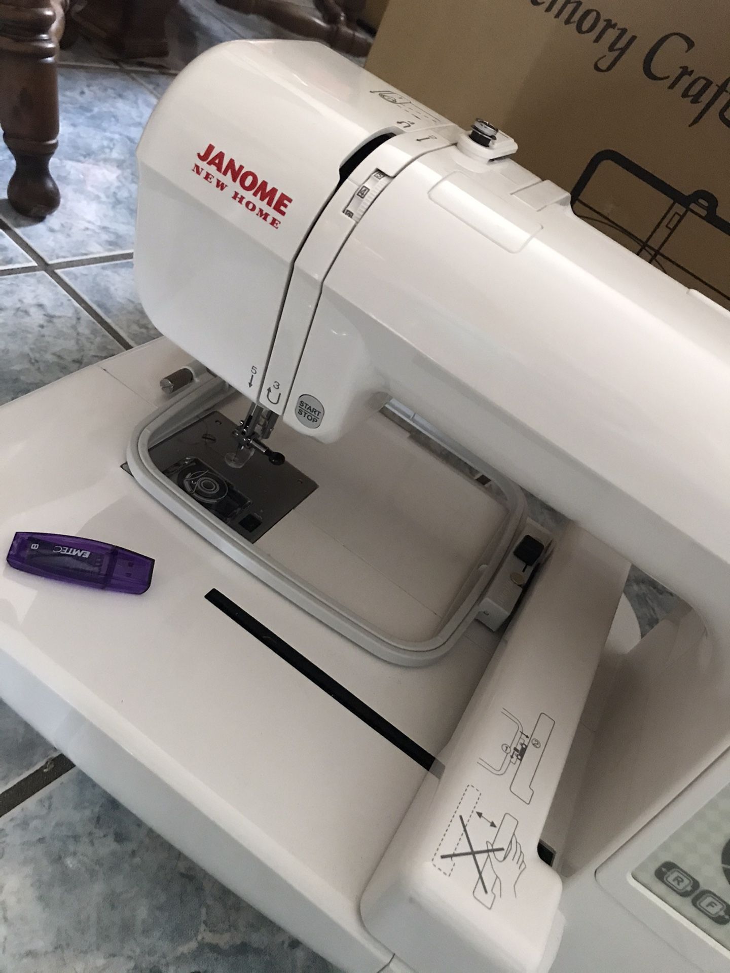 Janome embroidery machine craft memory 200e