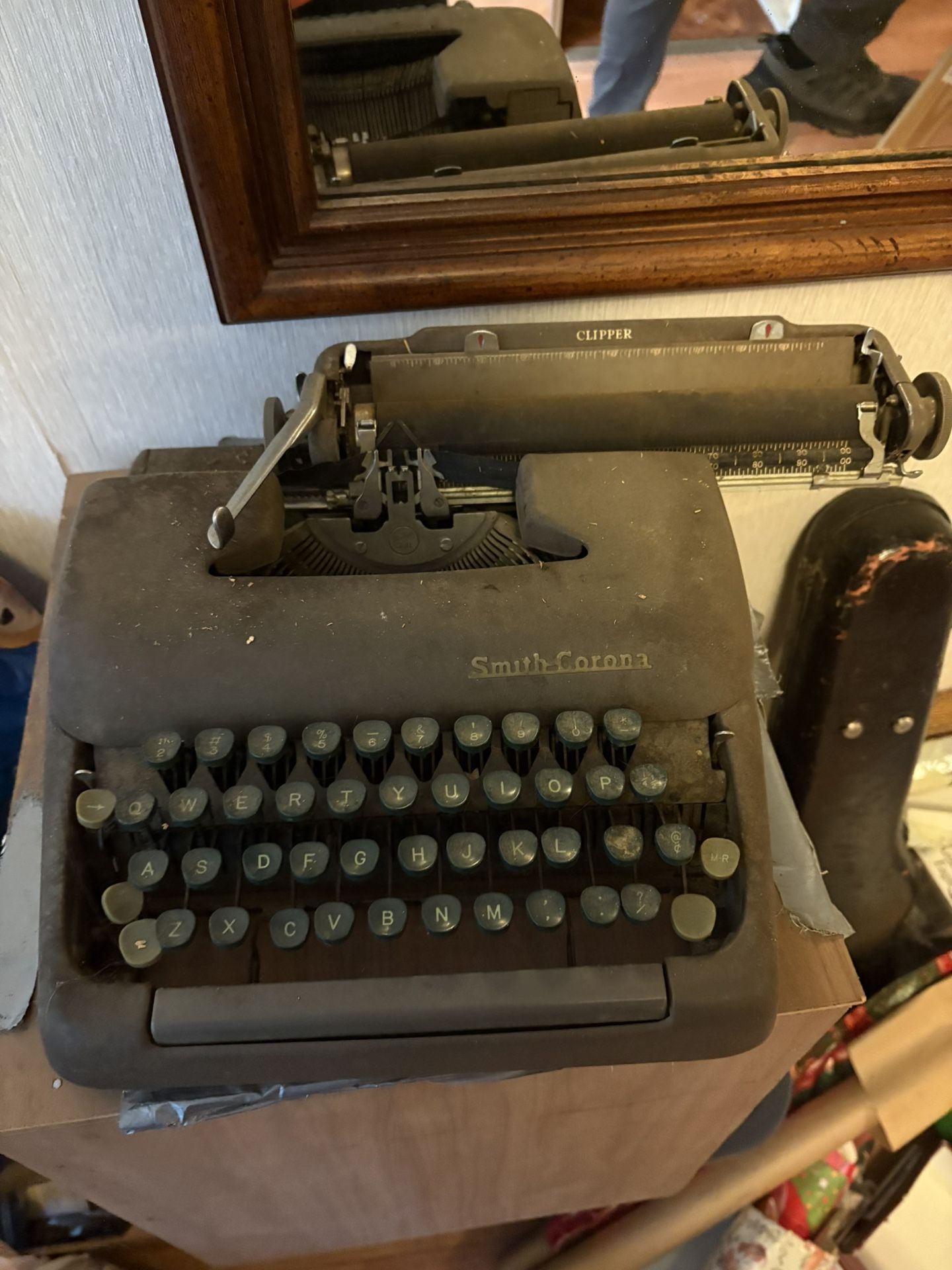 Old Type Writer