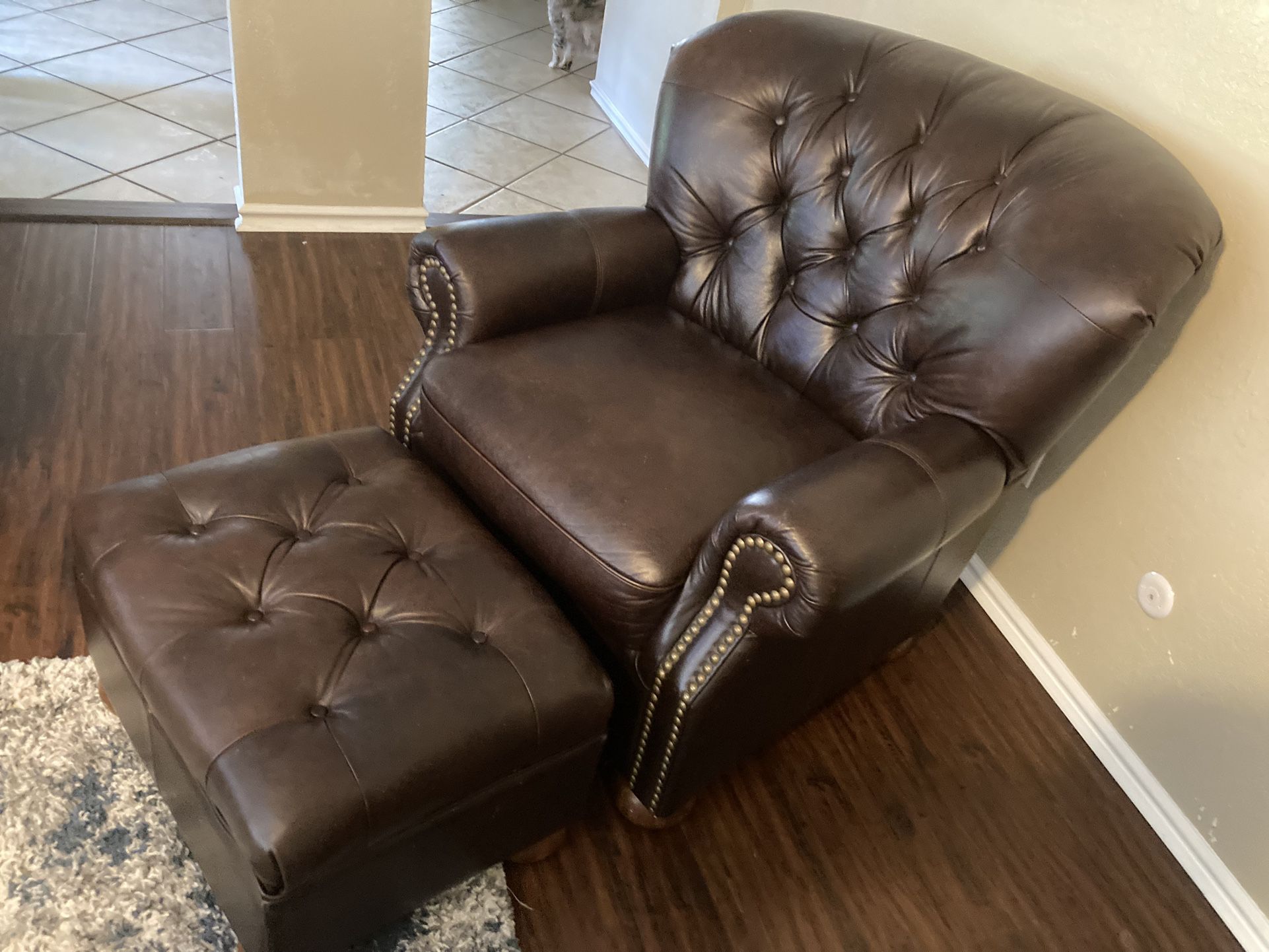 “Cigar” Style Lounge Chair With Ottoman 