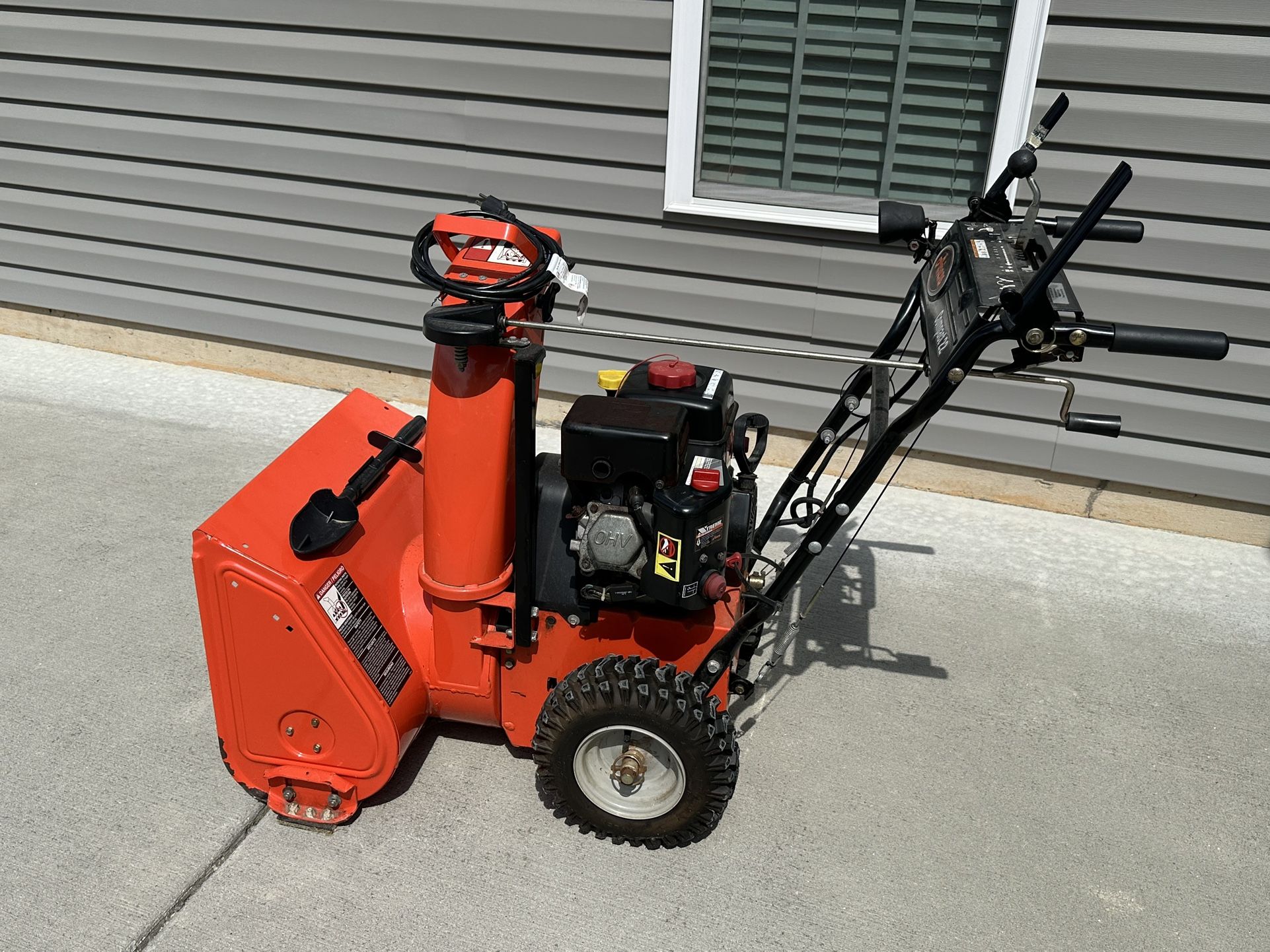 ARIENS Compact Snowblower ST22LE 22” 208cc