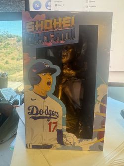 Rare Ohtani Gold Bobblehead Limited to members