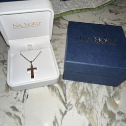 Na, Hoku Hawaiian Cross Pendant On A Diamond Cut Franco Chain