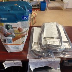 Brand New Medium Mask And Tubes