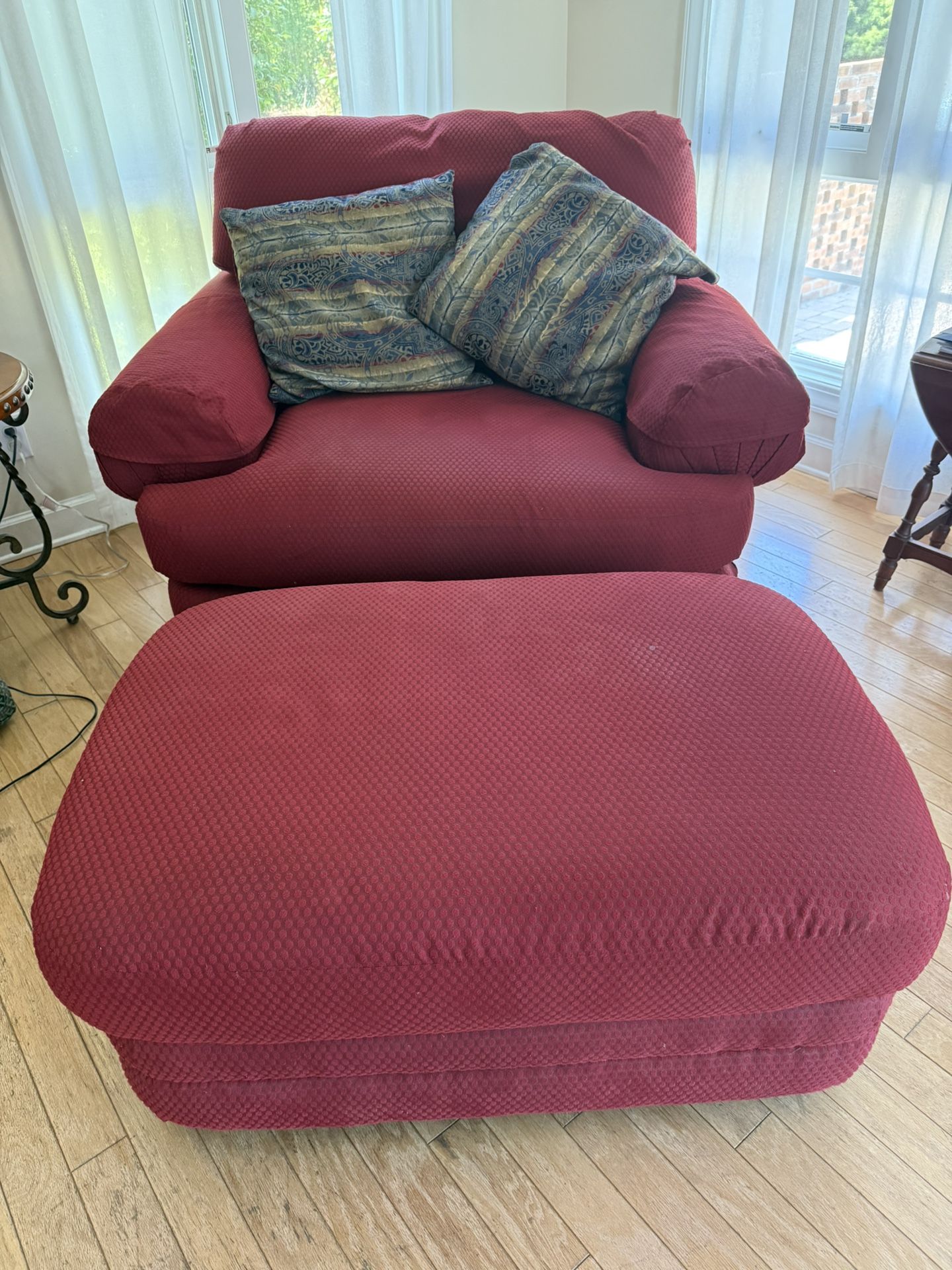 Oversized Chair with Ottoman