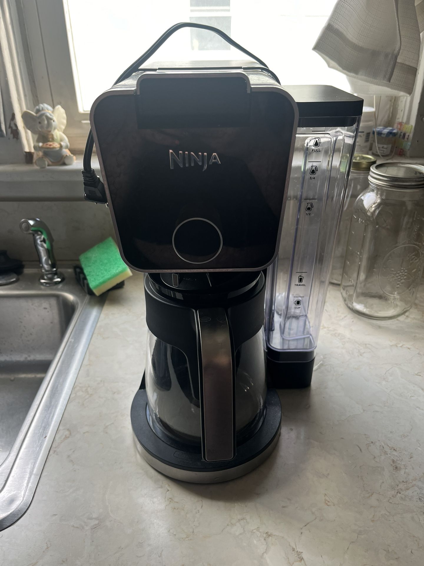 Ninja pro Coffee Maker W/ Frother $45/OBO