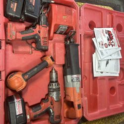 MILWAUKEE TOOL SET 18VOLT 3 BATTERIES