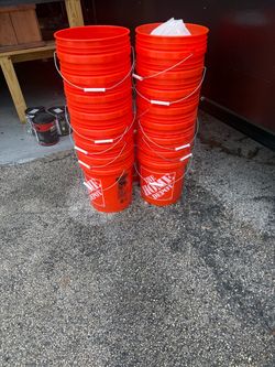 Home Depot 5-Gallon Buckets – Lot of 14
