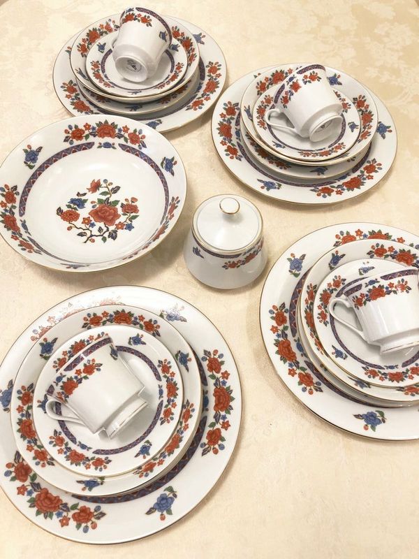 The Regent Collection Crown Ming Fine China Yung Shen 48 Piece Bold The Regent Collection Crown Ming Fine China Yung Shen 48 Piece Bold