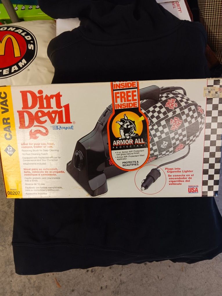 Dirt devil.NIB Car Vac