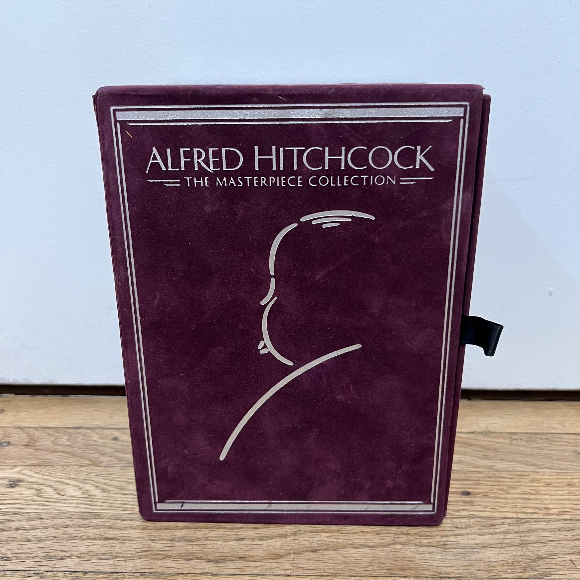 Alfred Hitchcock Masterpiece Collection DVD Box Set – 14 Classic Films + Book