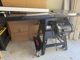 SawStop CNS175 10" Contractor Table Saw – 1.75 HP