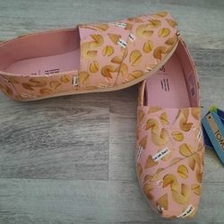 TOMS Fortune Cookie Shoes 