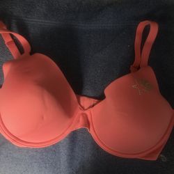 Victoria’s Secret Body Bra