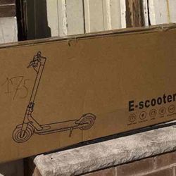 19mph Electric Scooter Brand New In Box For Sale 