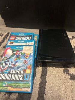 Nintendo Wii U Console + Games (No Gamepad)