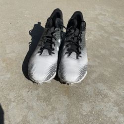 Size 13 Underarmour Cleats