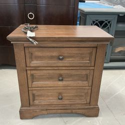 Nightstand 