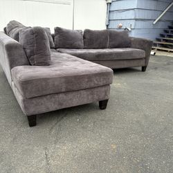 Jonathan Luis Sectional Couch