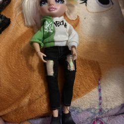 5 Rainbow High Dolls 