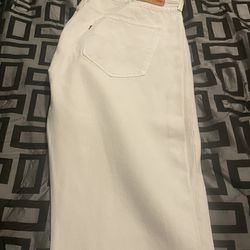 White Levi’s Jeans 42x30