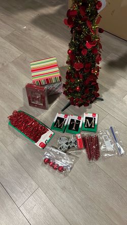 Christmas Decoration Bundle with Tree and Accessories