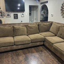BIG  Comfortable Sectional With Nailheads Studs 