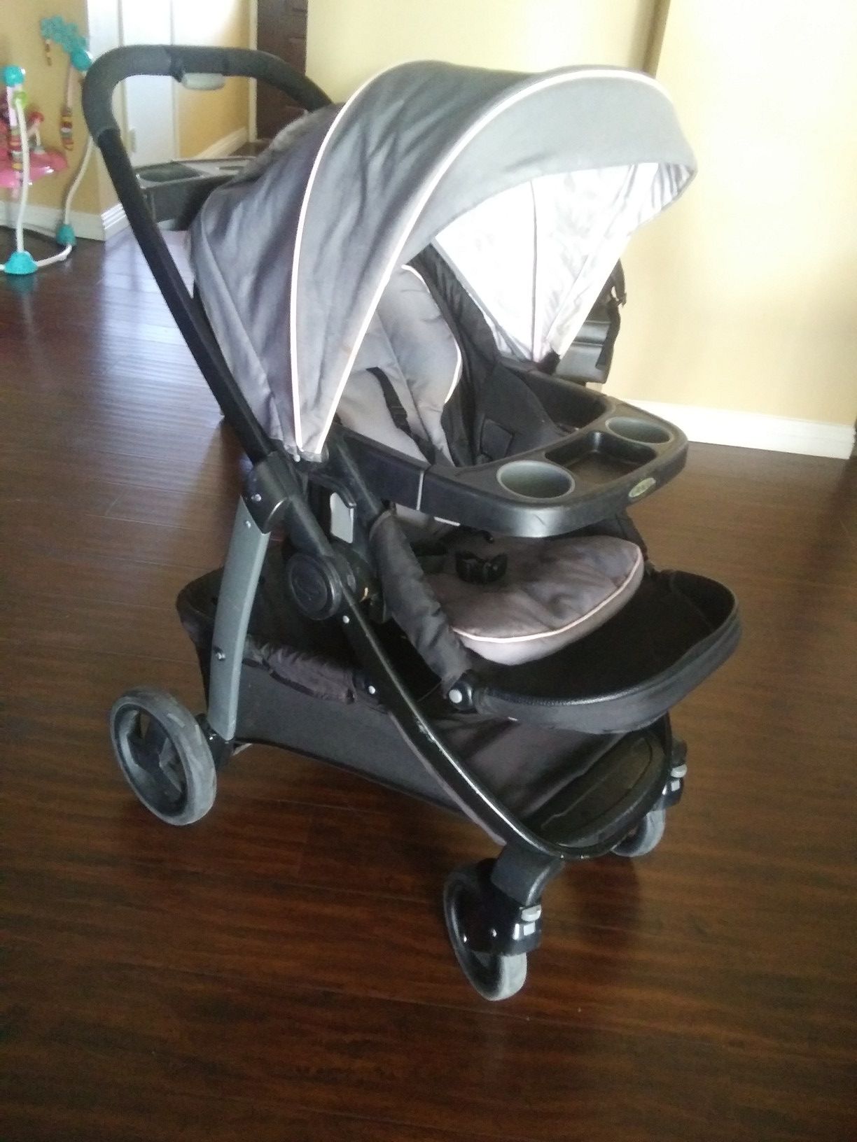 Graco stroller click and connect