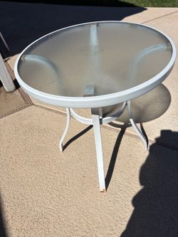Clear top patio table