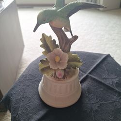 Arnart Imports Porcelain Hummingbird Music Box