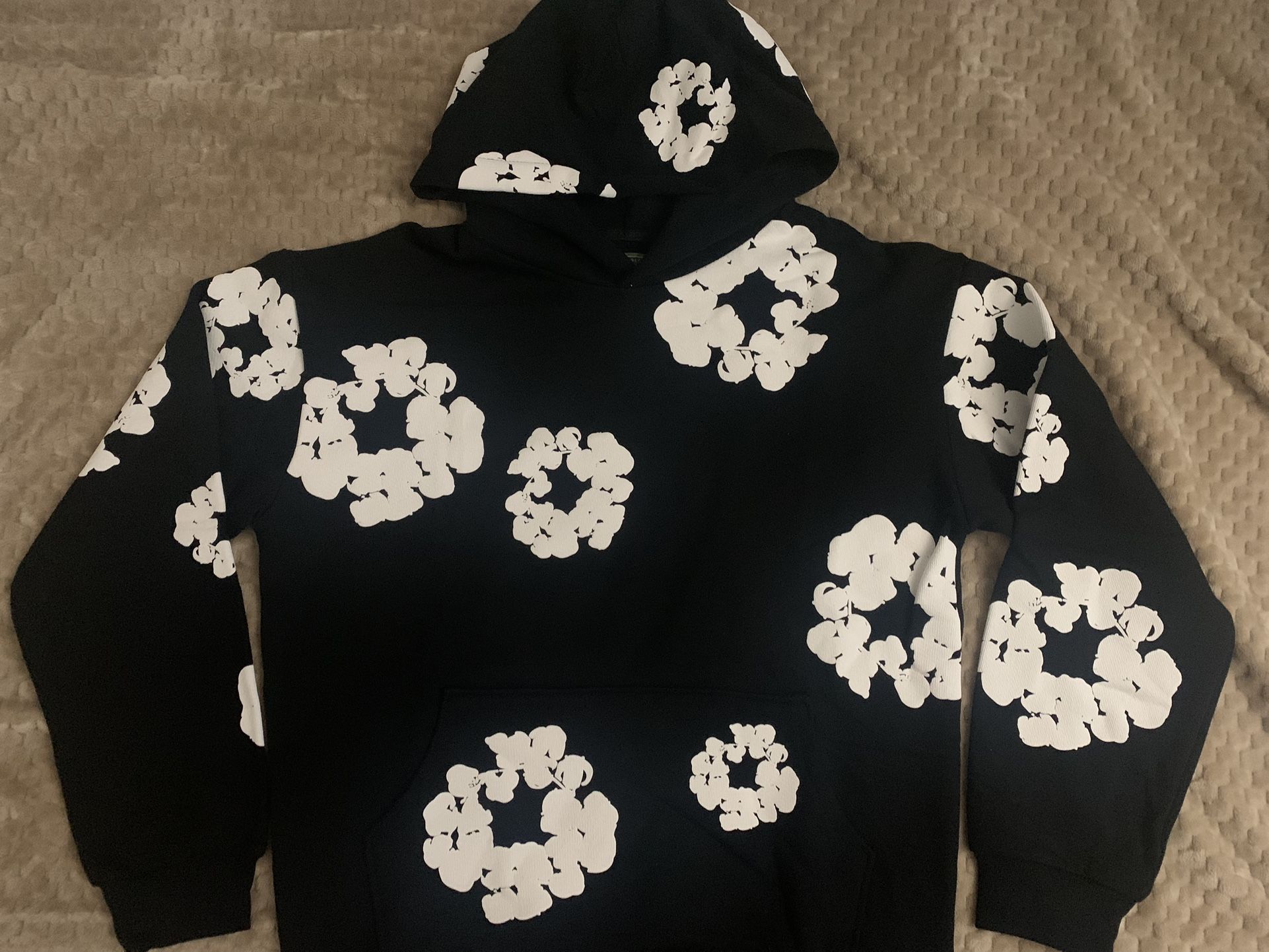 Black Denim Tears Hoodie Size M🍀✔️