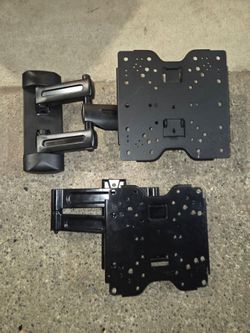 2 Computer monitor full-motion articulating wall mounts / stands