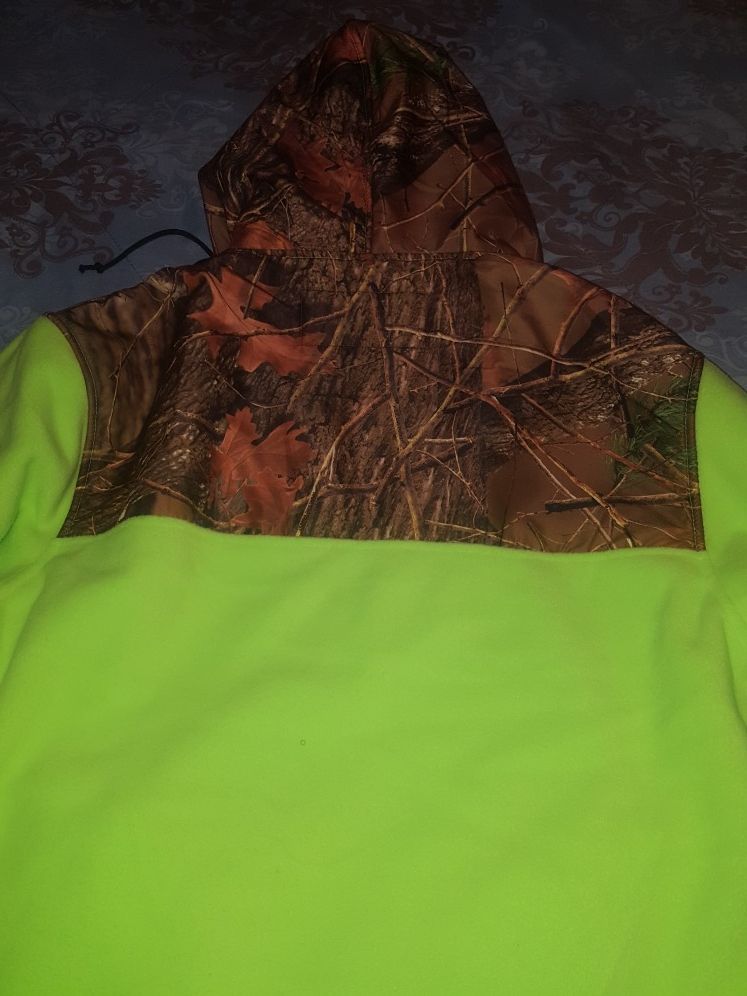 Ladies Trail crest hooded fleece