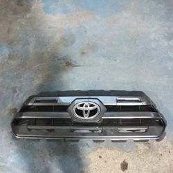 2016-2023 Toyota Tacoma Sr5 Front Grille 
