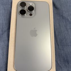 iPhone 15 Pro Max 256 GB Unlocked