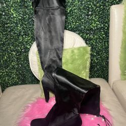 Black Silk Over The Knee