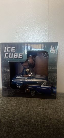 Ice cube bubble head 2026