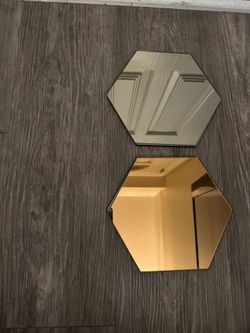 Hexagonal Mirrors