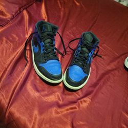 Jordan 1 Mid Royal Blues Size 11