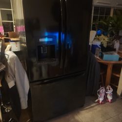 French door  kenmore  frigerator 