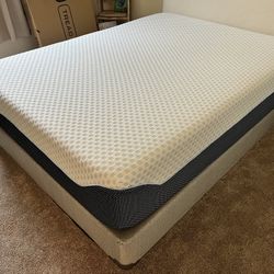 Queen Mattress W/ Box spring 