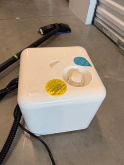 dupray Neat Steam Cleaner Model No. DUP020WNA comes as pictured with only one attachment . Very clean