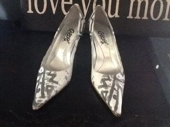 CARLOS SANTANA , PUPMS.