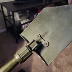 Ww2 Folding  Shovel