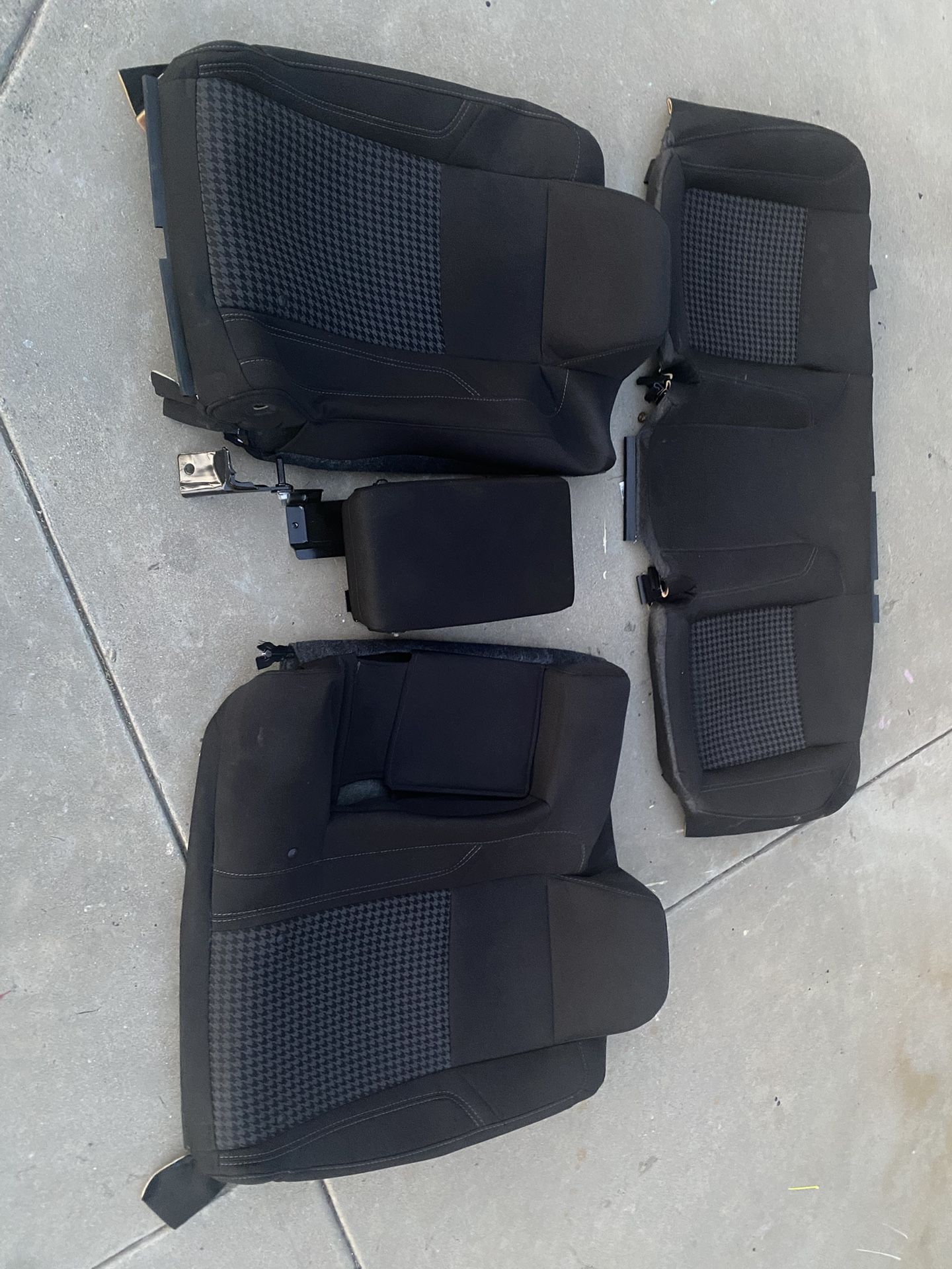 Challenger Rear Seats Covers OEM