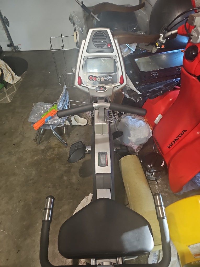Iron Man Incumbent Exercise Bike