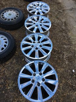 20” Lexus Chrome Wheels in Excellent Condition