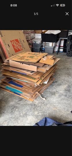 Free extra firm moving boxes and 2 tots