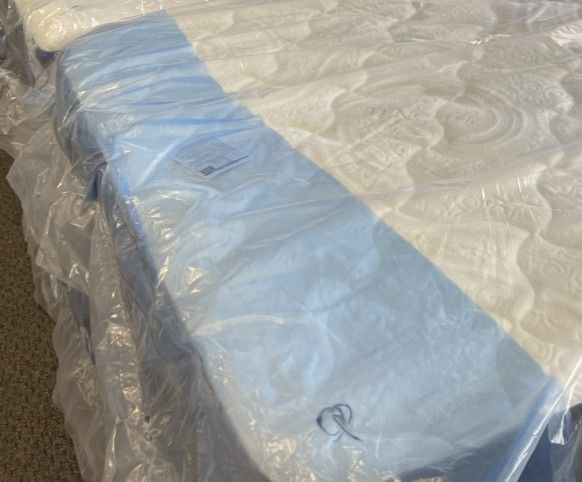 Queen Mattresses AND Box Spring