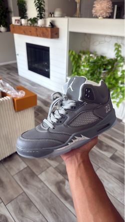 Jordan 5 Wolf Grey
