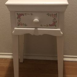 Cute Girls Side Table 